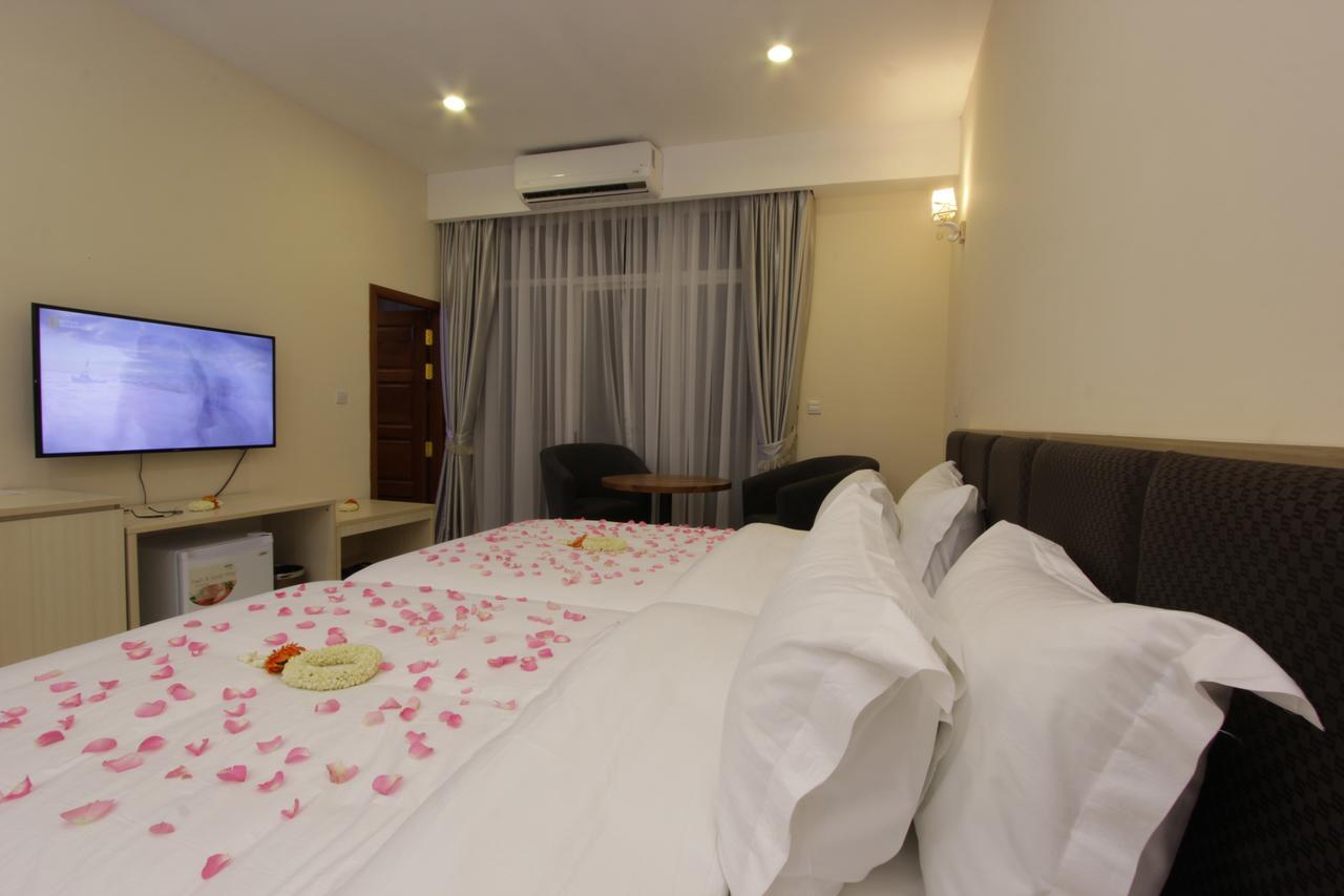 פנום פן Yazhou Foryou Hotel מראה חיצוני תמונה