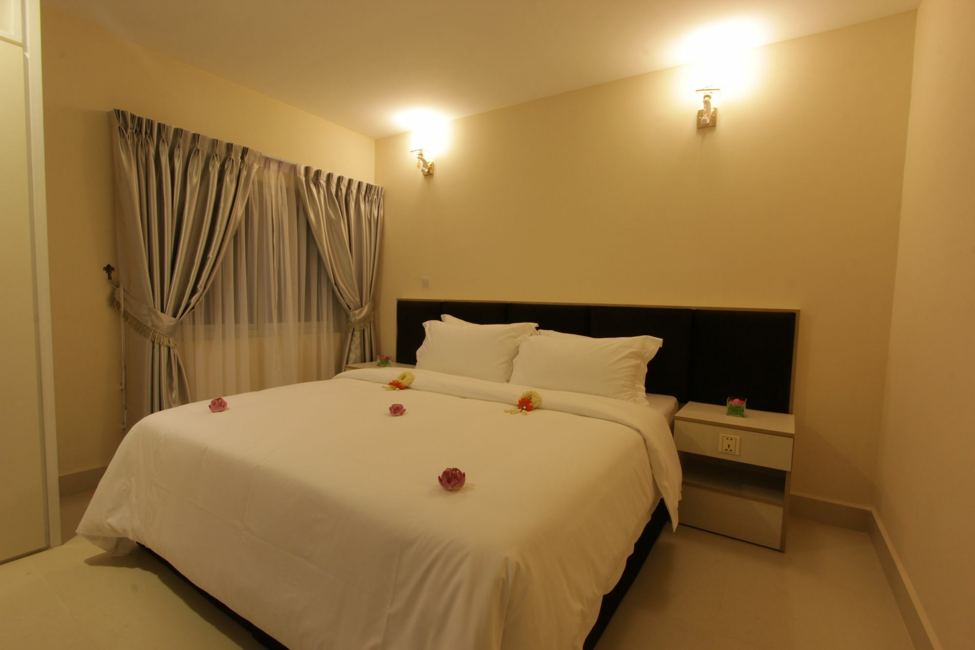פנום פן Yazhou Foryou Hotel מראה חיצוני תמונה