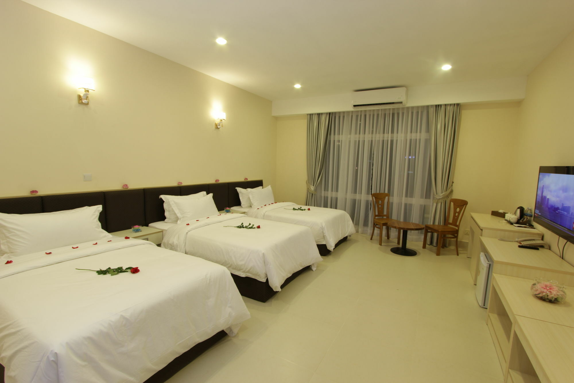 פנום פן Yazhou Foryou Hotel מראה חיצוני תמונה